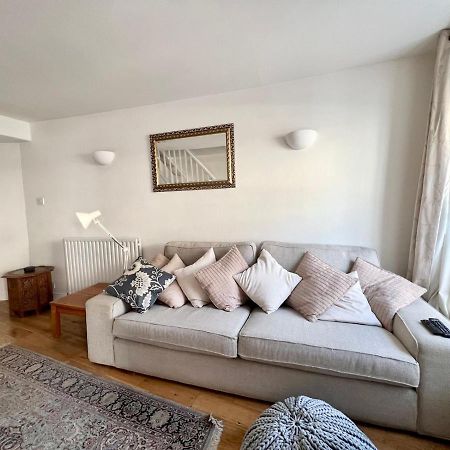 Pass The Keys 64 Church Street Characterful 2-Bed Cottage In The Heart Of Town Kingsbridge (Devon) Exterior foto