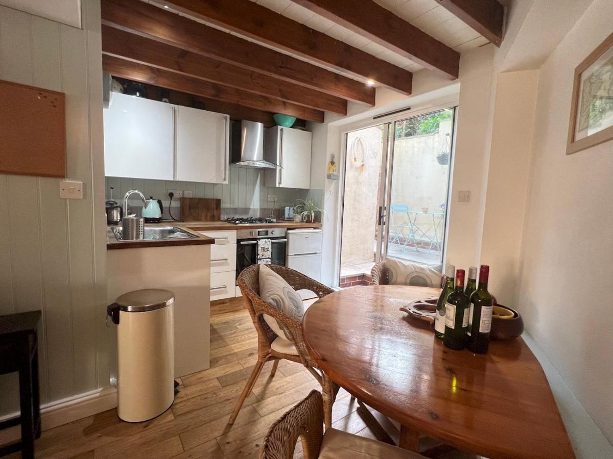 Pass The Keys 64 Church Street Characterful 2-Bed Cottage In The Heart Of Town Kingsbridge (Devon) Exterior foto